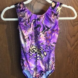 Girls dance leotard in size large.